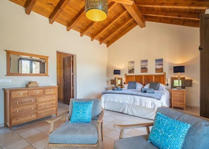 Villa Pangur-ban By Aura Collection *